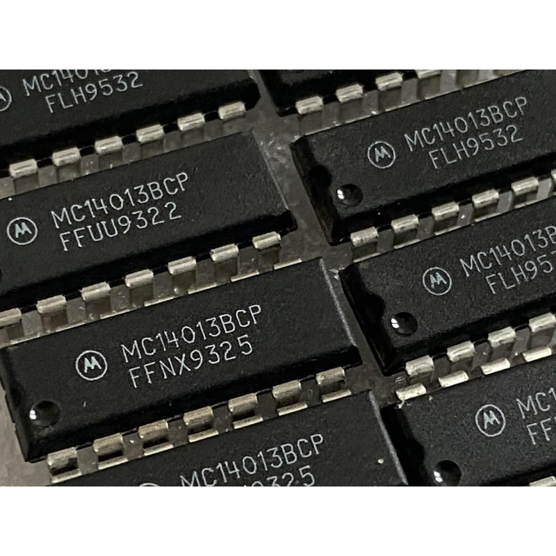MOTOROLA MC14013BCP / TB-303 TR-909 TR-808